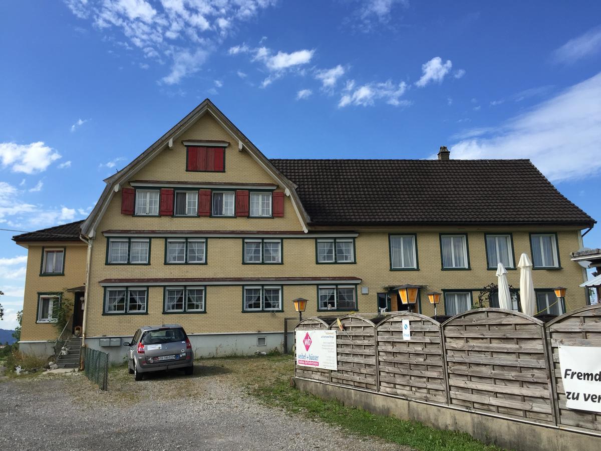 Wohlfuehloase Fuer Mensch Und Hund Bed and Breakfast Uzwil Exteriör bild